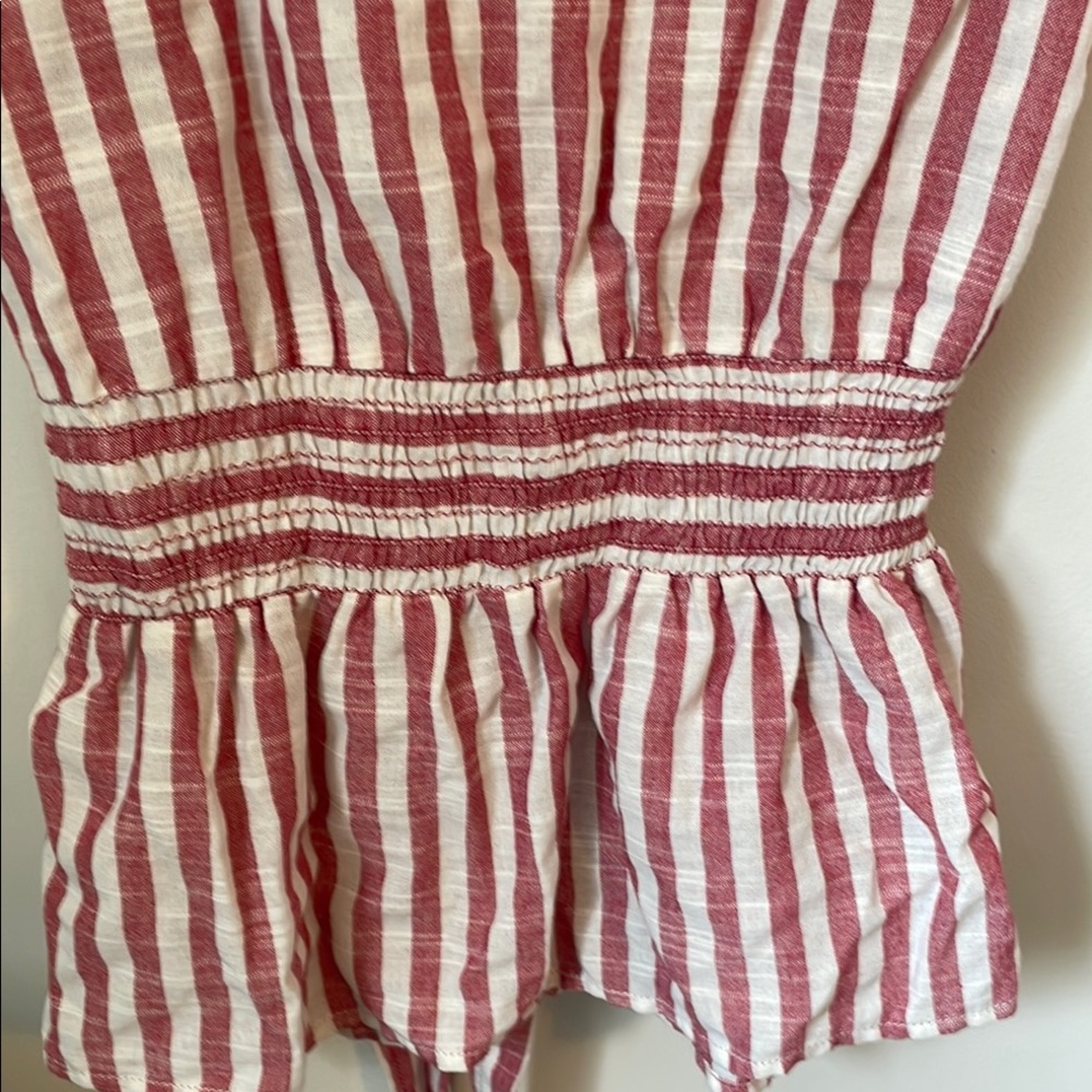 NWOT Max Studio Red and White Cap Sleeve Wrap Blouse - Picture 4 of 6